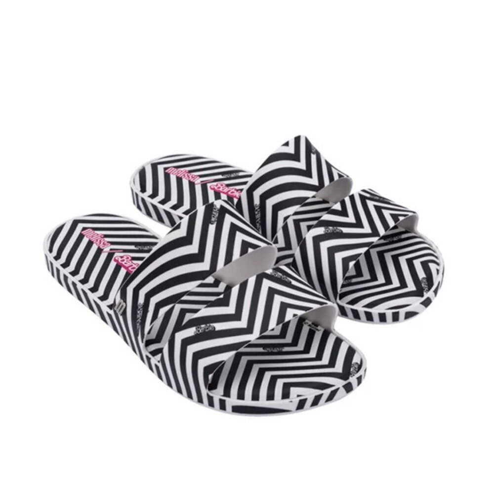 Melissa Color Pop + Barbie Flip Flops — US 8 (EU 37)